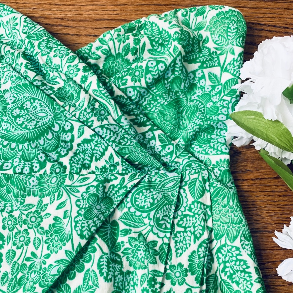 Ivy & Leo Strapless Blouse